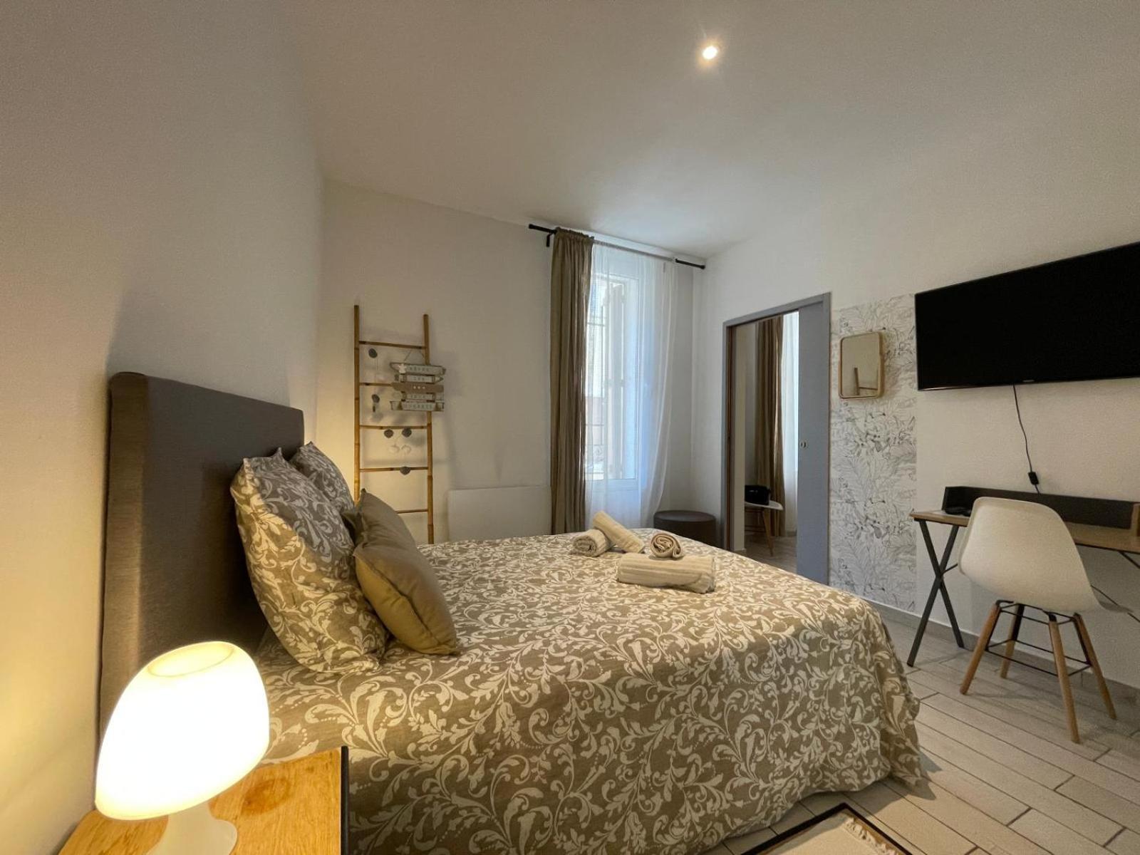 Joli Appartement Hypercentre T2, Classe Meuble De Tourisme 3 Avec Parking Gratuit Безье Экстерьер фото