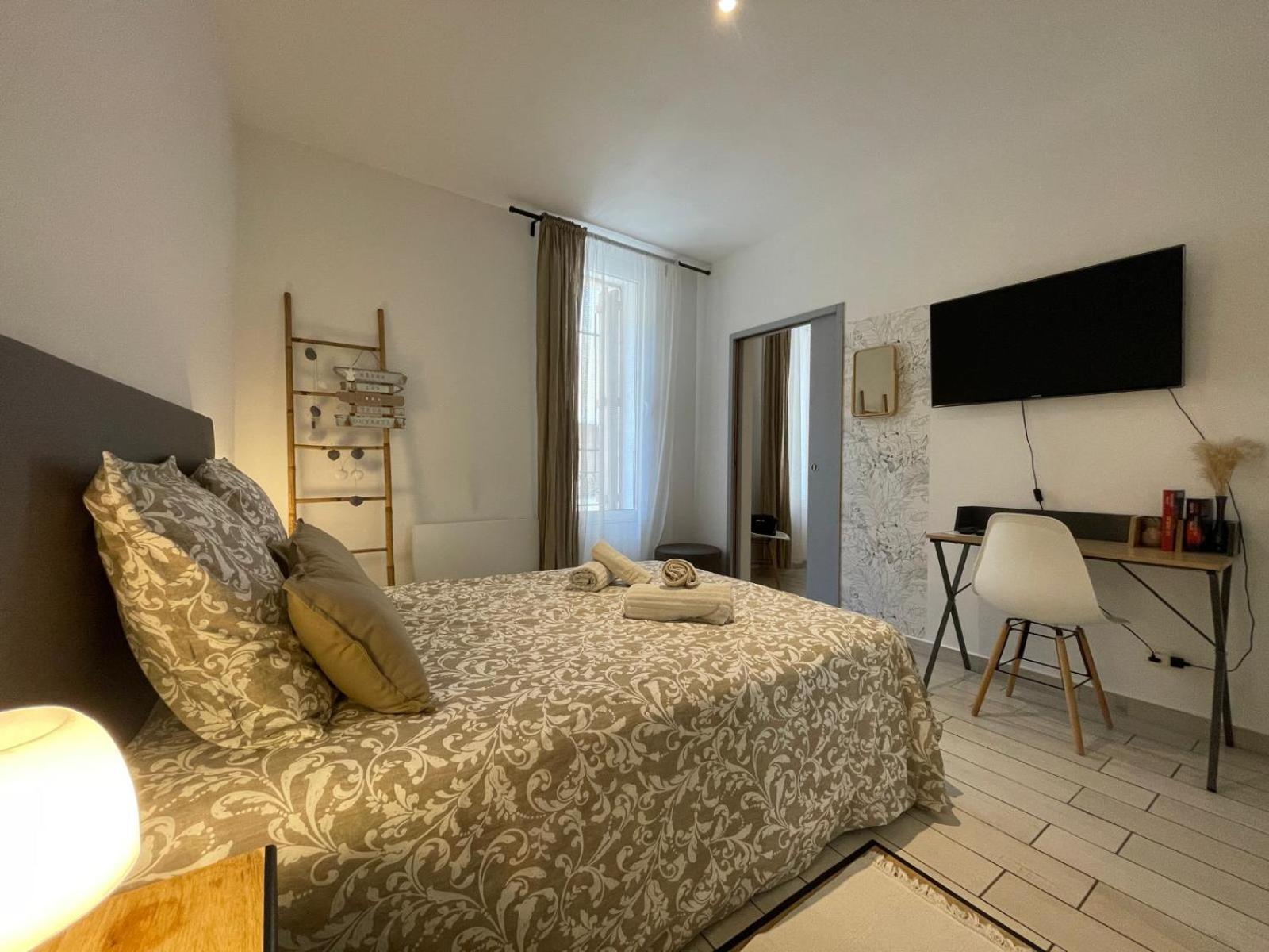 Joli Appartement Hypercentre T2, Classe Meuble De Tourisme 3 Avec Parking Gratuit Безье Экстерьер фото