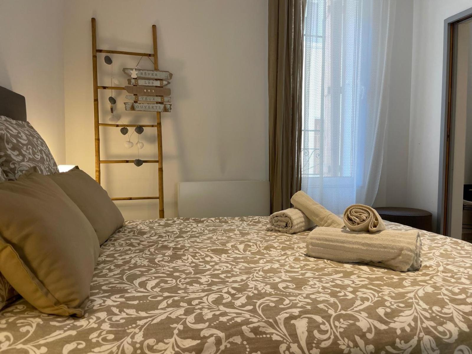 Joli Appartement Hypercentre T2, Classe Meuble De Tourisme 3 Avec Parking Gratuit Безье Экстерьер фото
